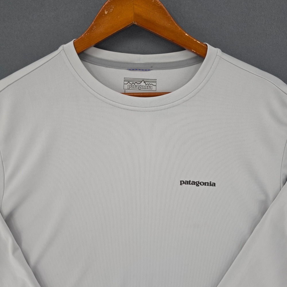 Patagonia Mens Fitz Roy Trout Long Sleeve Performance Shirt Grey Large